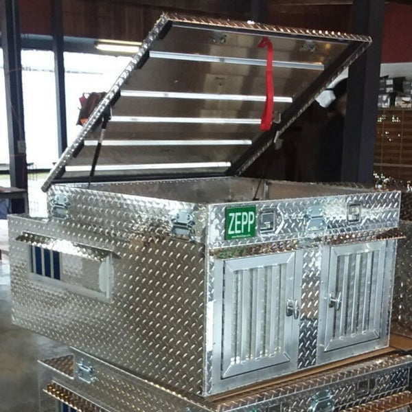 Zepp's Top Storage Dog Box