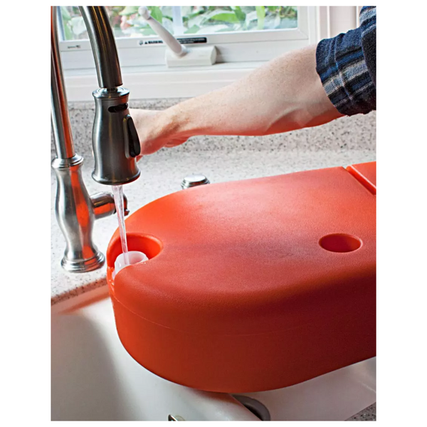 Dakota 283 Dine N Dash - Feeding & Watering System