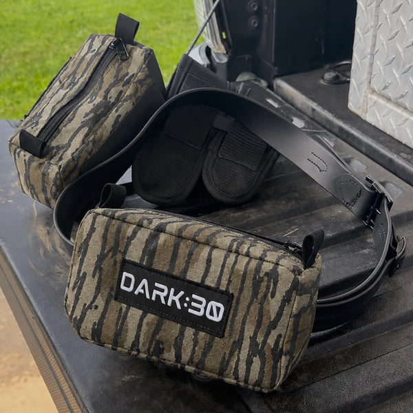 Dark 30 Bottomland Competition Belt Set