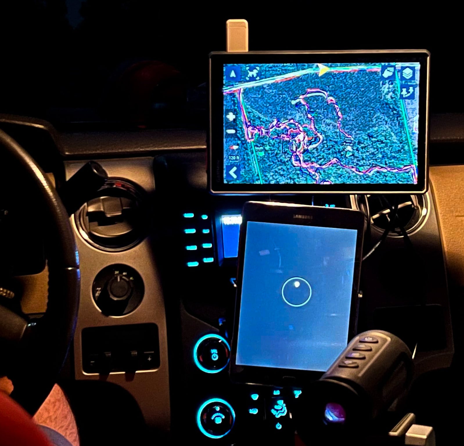 Garmin Tread XL Overland Edition – GPS Tout-terrain 10 Pouces, Cartes OSM, InReach, Résistant IP67